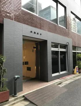 小松ビルの外観