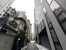 プレリー日本橋ビルの外観