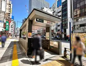A6出入口から地上に出る