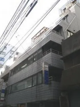 KI御苑前ビルの外観