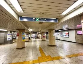 東京メトロ千代田線「乃木坂駅」