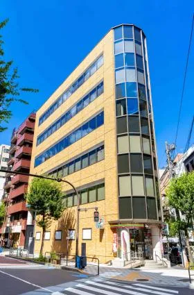 THE CROSS 一番町ビルの外観