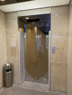 南麻布MICビルの外観