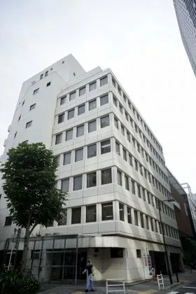 三栄別館ビルの外観