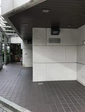 三栄別館ビルの外観