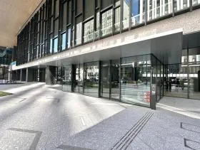 TODA BUILDINGビルの外観