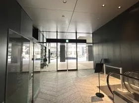 TODA BUILDINGビルの外観