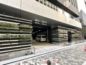 TODA BUILDINGビルの外観