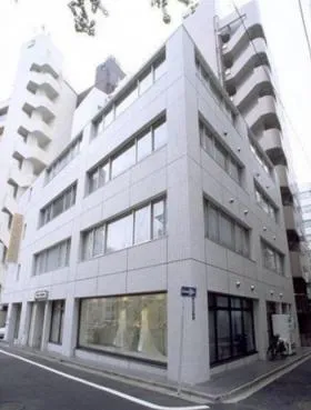 AMビルの外観