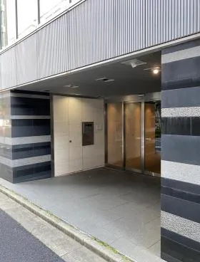 西新橋PR-EXの外観