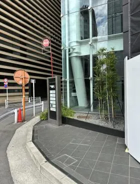 銀座4丁目タワービルの外観