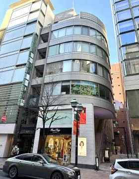 銀座サワモトビルの外観