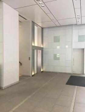 クロス銀座ビルの外観