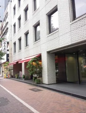 ヒューリック銀座イーストビルの外観