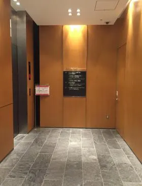 交詢ビルの外観