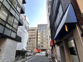 御成門小田急ビルの外観