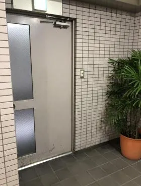 渡瀬ビルの外観