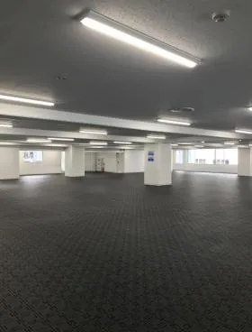 国冠ビルの外観