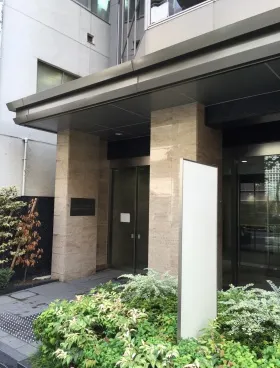 マストライフ西新橋ビルの外観