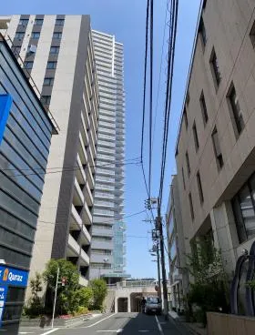 パラツオローゼビルの外観