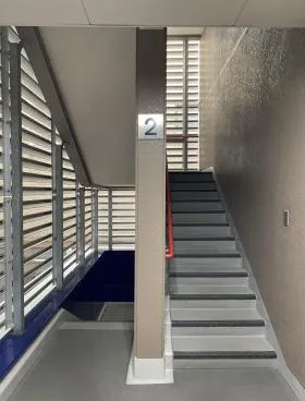 虎ノ門宝寿会館の外観