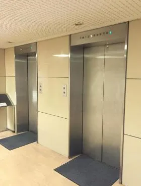 築地会館の外観