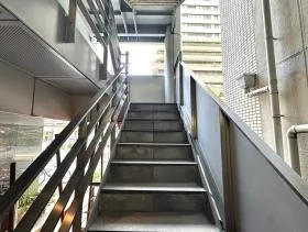 虎ノ門ラポートビルの外観