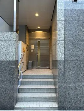 テーブルマーク築地(旧カトキチ築地)ビルの外観