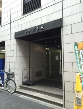 セブン築地の外観