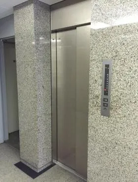 セブン築地の外観