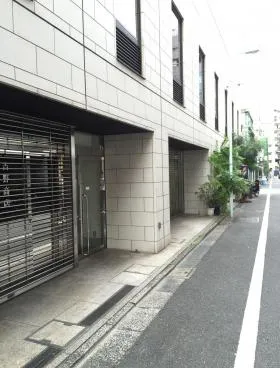 セブン築地の外観