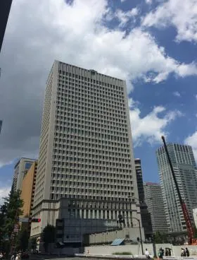 日本生命丸の内ビルの外観