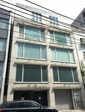 ST横山町ビルの外観