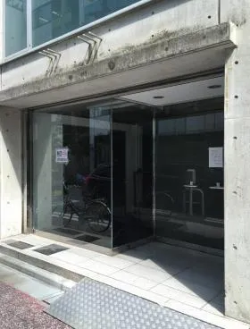 ST横山町ビルの外観