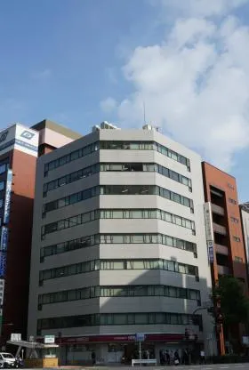 明治安田生命江戸橋ビルの外観