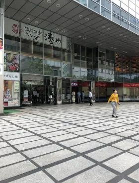 日本橋プラザビルの外観