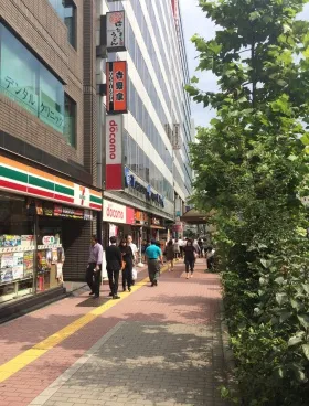 ウンピン虎ノ門ビルの外観