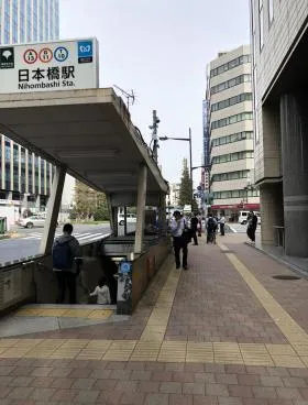 宝明治安田ビルの外観