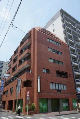 横山町ダイカンプラザの外観