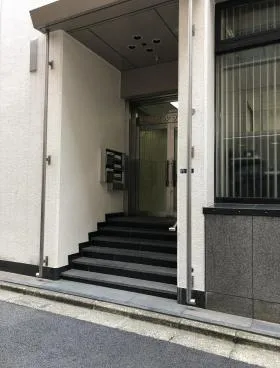 兜町ビルの外観