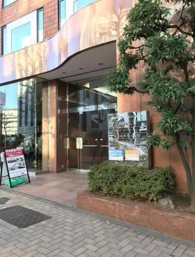 樋口本店ビルの外観