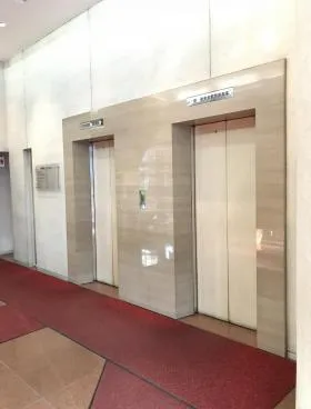 樋口本店ビルの外観