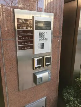 樋口本店ビルの外観