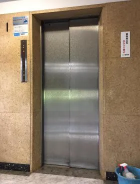 虎ノ門興業ビルの外観