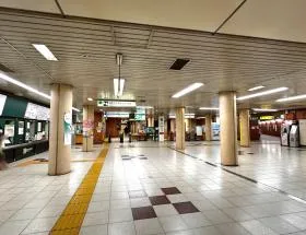 都営新宿線「浜町駅」