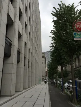 三井2号館ビルの外観