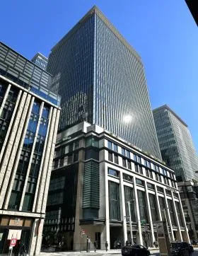 室町東三井ビルディングの外観