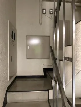 虎ノ門川村ビルの外観