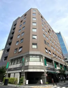 クアトロ室町ビルの外観