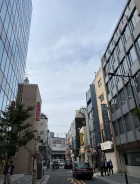 クアトロ室町ビルの外観